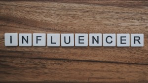 influencer-4202697_960_720